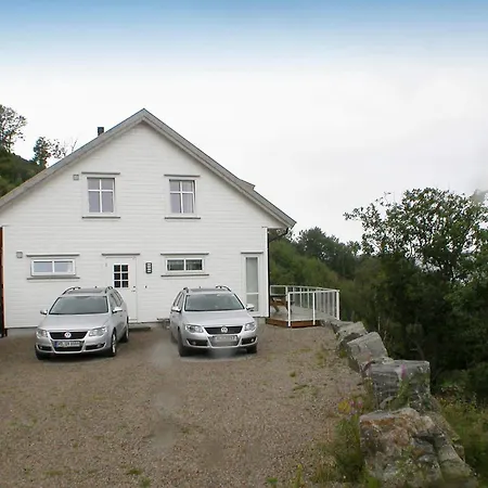 Holiday home 10 Person Holiday Home In Lindesnes