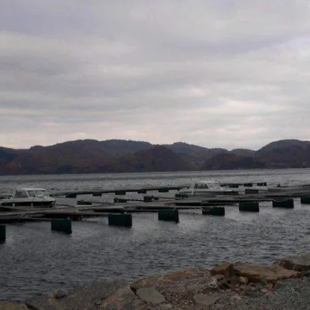 10 Person In Lindesnes * Spangereid