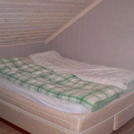 10 Person In Lindesnes *