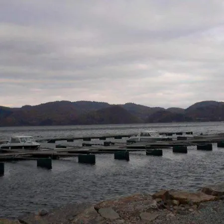 10 Person In Lindesnes * Spangereid