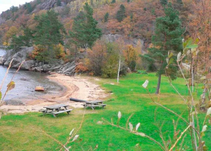 10 Person In Lindesnes-by Traum * Spangereid
