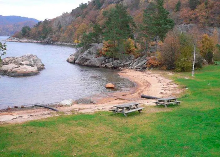 10 Person In Lindesnes-by Traum Spangereid
